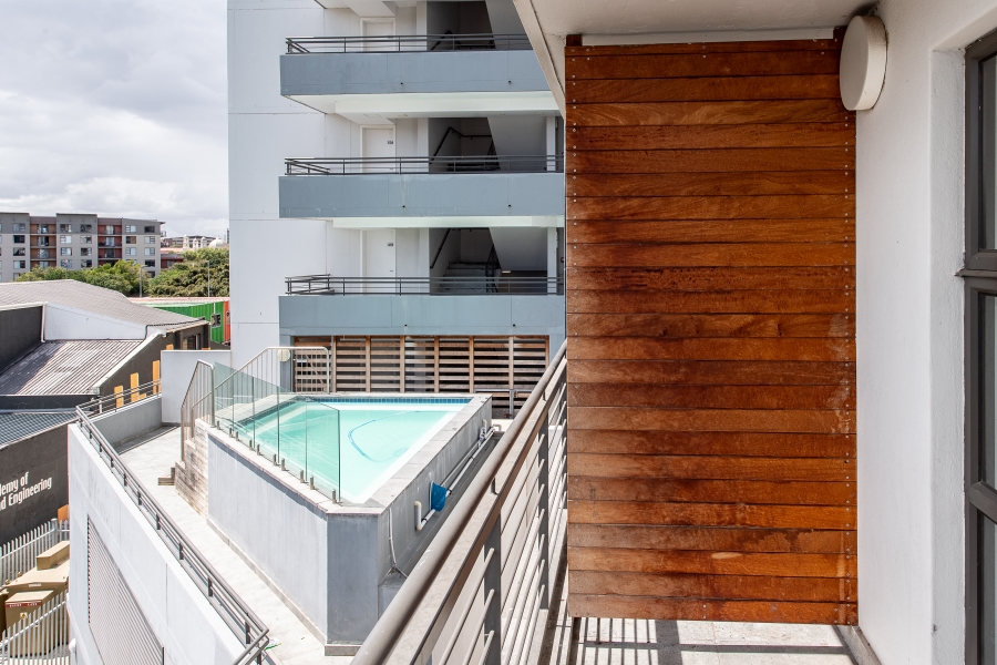 2 Bedroom Property for Sale in Zonnebloem Western Cape